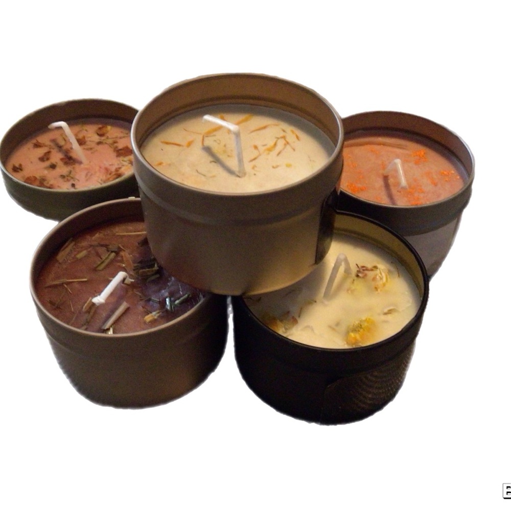 Set of Scented Candles in Assorted Colors